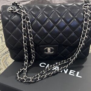 Chanel Black Quilted Shoulder Bag with Silver Chain